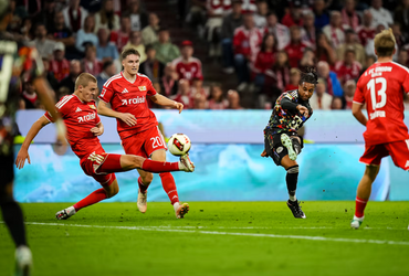 Bayern Munich vs Union Berlin (01:30 – 19/09)